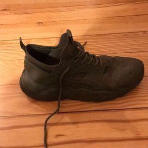 army green Nike huarache